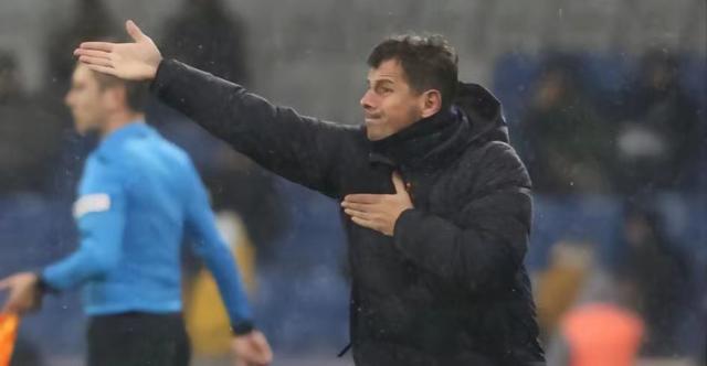 开云APP-【夜读】老詹不发威你当我是小卡啊