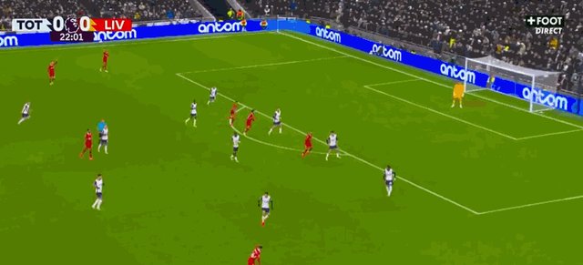 【英超】热刺3比6利物浦，萨拉赫、迪亚斯梅开二度