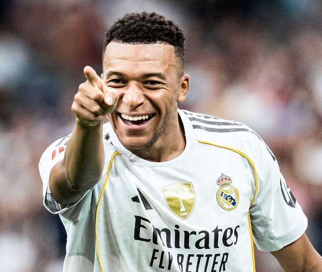 开云-欧冠打响宿命之战！皇马赢球=直通16强：还将决定穆帅命运